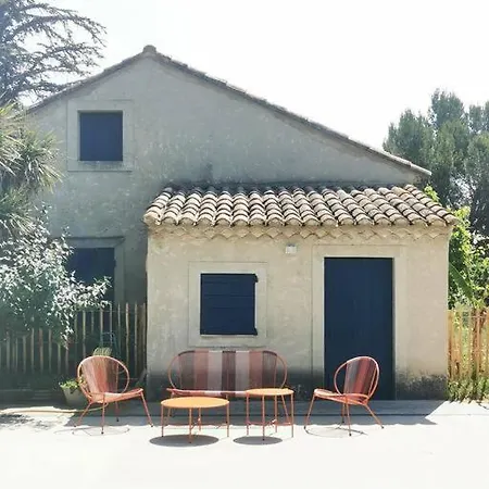 Mas En Provence, En Campagne Avec Piscine. *